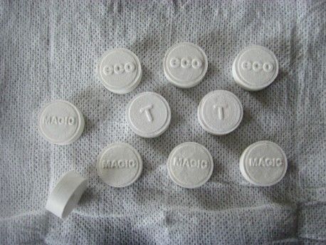 Restaurant Magic Compressed Coin Tissue / Tablet Compressed Napkin